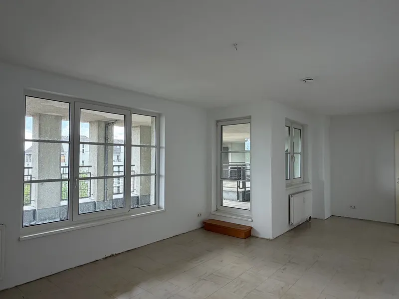 In Sanierung für Sie! Wohnen mit Wow-Faktor mit 2 Terrassen & Wintergarten! — photo 1